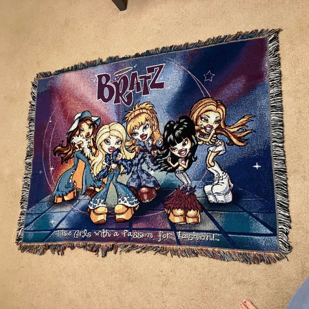 Vintage Bratz Woven Tapestry Throw Blanket The Northwest Company Y2K 60x43 USA